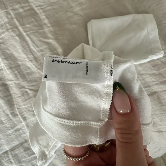 American Apparel Off the Shoulder Cropped Tee - Picture 3 of 3